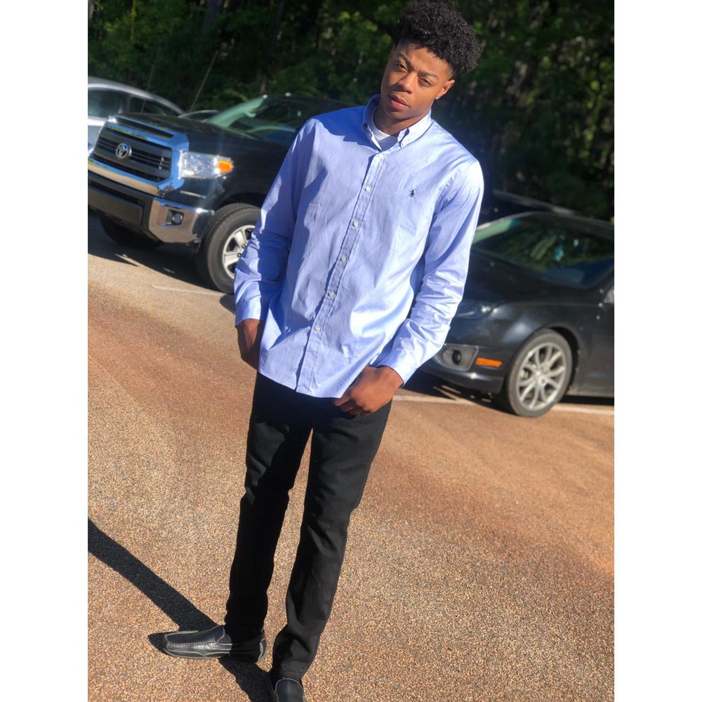 Meet your Posher, Derrick